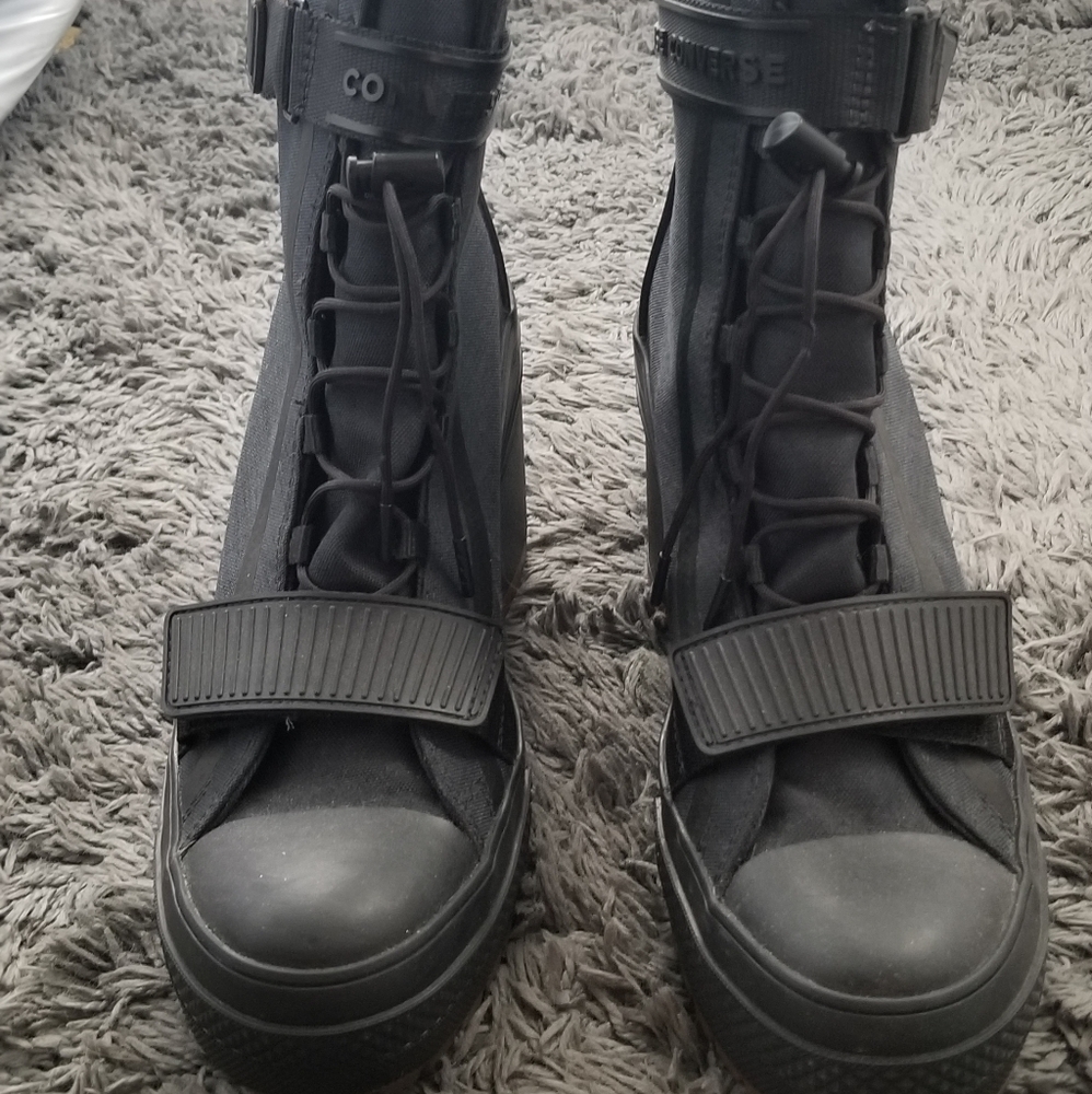 Converse black Gr82 boots.